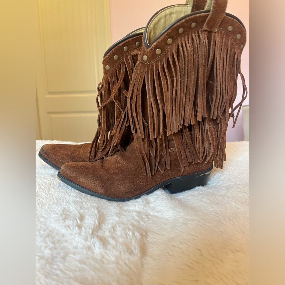 Women’s Boots 👢!
